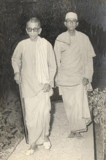 Swami Vireshwarananda with Swami Kshamananda (Former Adhyaksha, Kishanpur Ashrama)