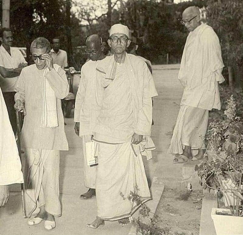Swami Vireshwarananda with Swami Kshamananda (Former Adhyaksha, Kishanpur Ashrama)